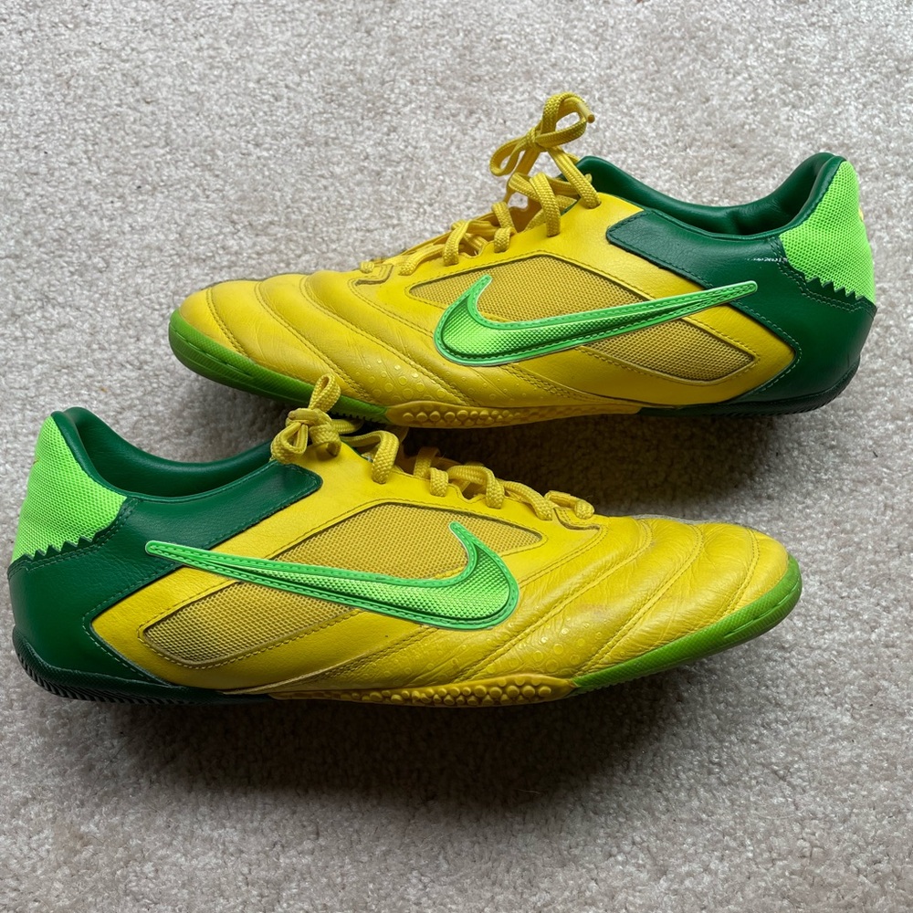 Relisted Nike Indoor Soccer Shoes